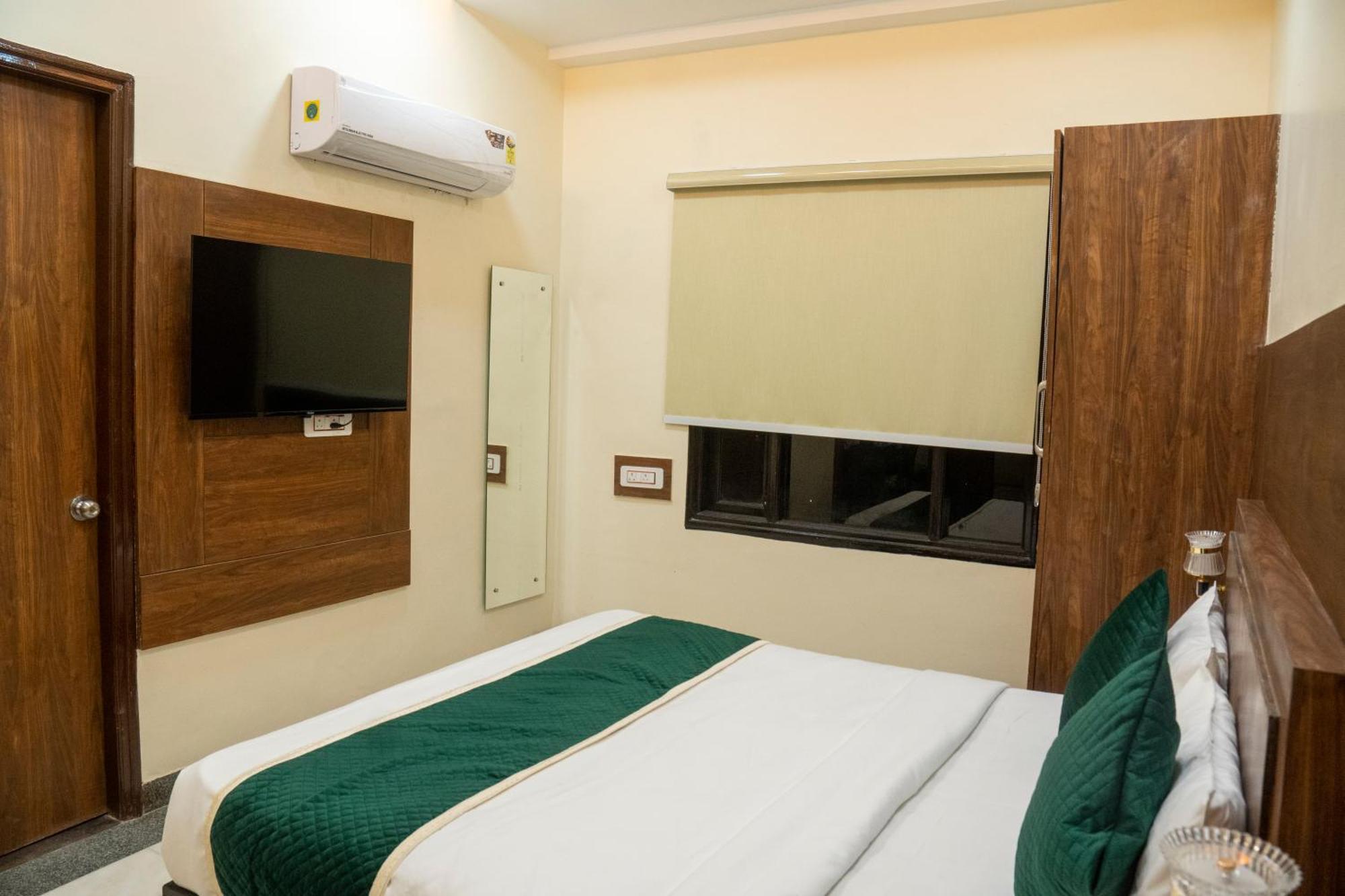 Hotel Sun Grand อัครา ภายนอก รูปภาพ